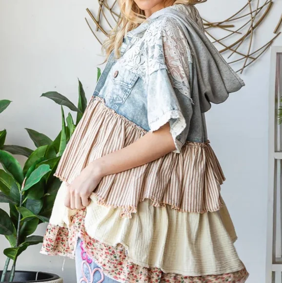 🌸Oli & Hali Mixed Fabric Ruffled Tiered Short Sleeve Hooded Denim Jacket - Picture 2 of 4